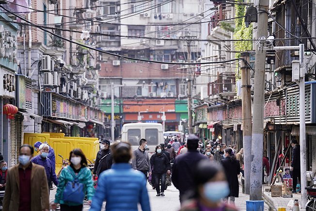 image China steps up curbs near Beijing as infections rise