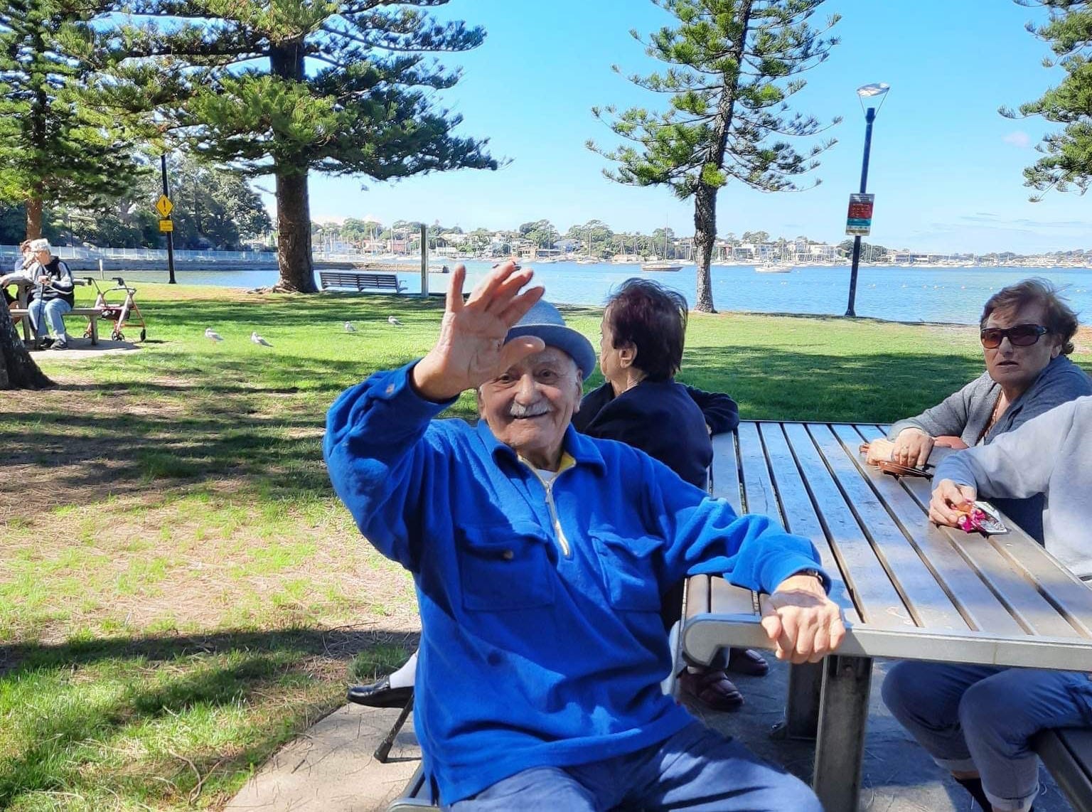 image Caring for the Cypriot elderly abroad